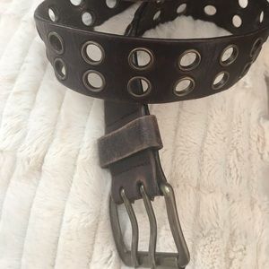 American eagle 🦅 medium riveted belt